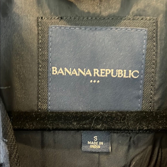 Banana Republic Black Trench Coat Tailored Elegance - Picture 2 of 5